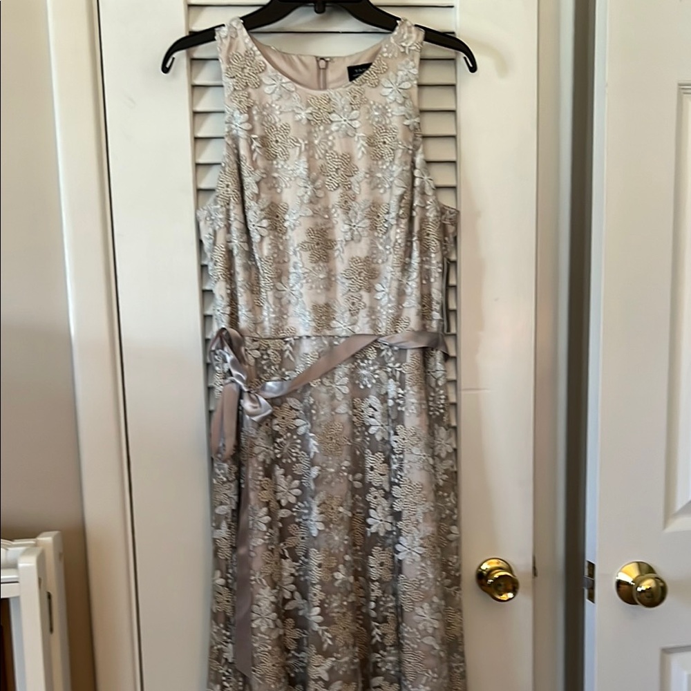 Cream Sheath Midi Dress for Wedding Guests